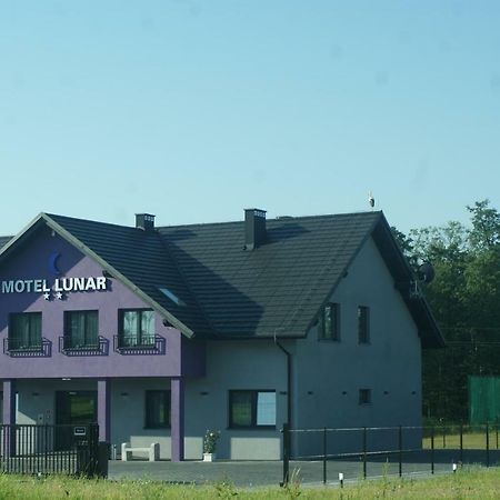 Motel Lunar 오시비엥침 외부 사진