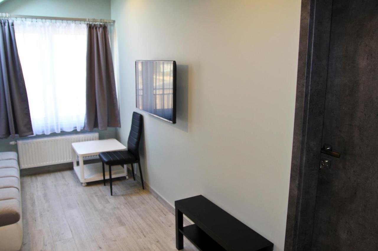 Motel Lunar 오시비엥침 외부 사진