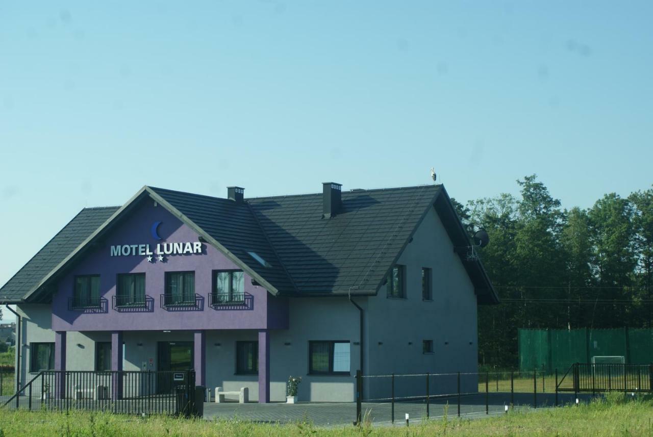 Motel Lunar 오시비엥침 외부 사진